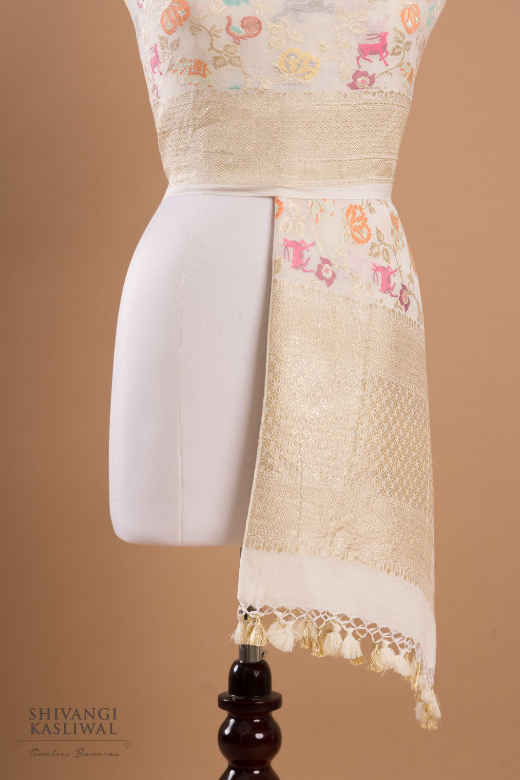 Off-White Handwoven Banarasi Moonga Dupatta