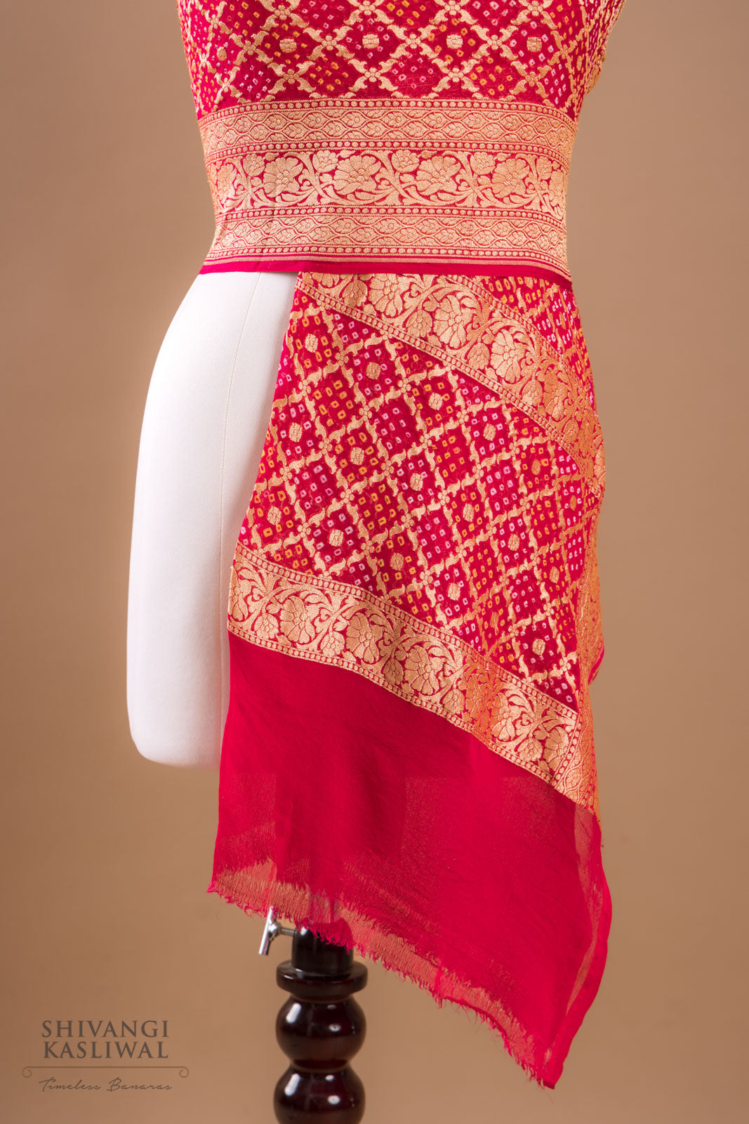 Orange Pink Handwoven Banarasi Georgette Bandhani Dupatta