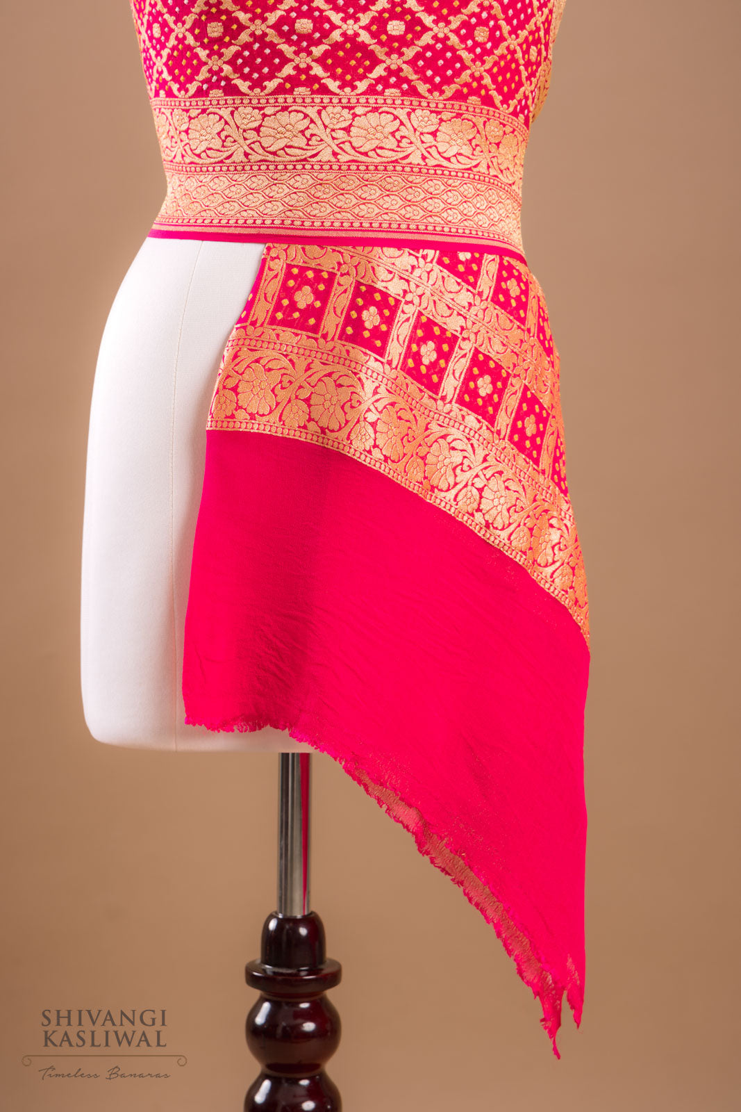 Pink Handwoven Banarasi Georgette Bandhani Dupatta