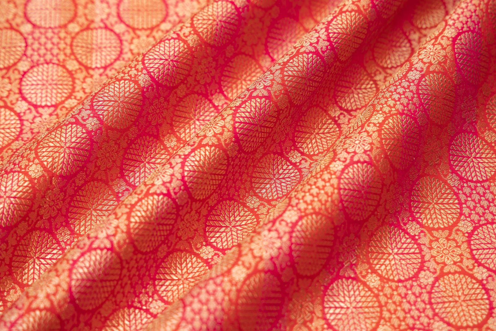 Red Pink Handwoven Banarasi Brocade Fabric