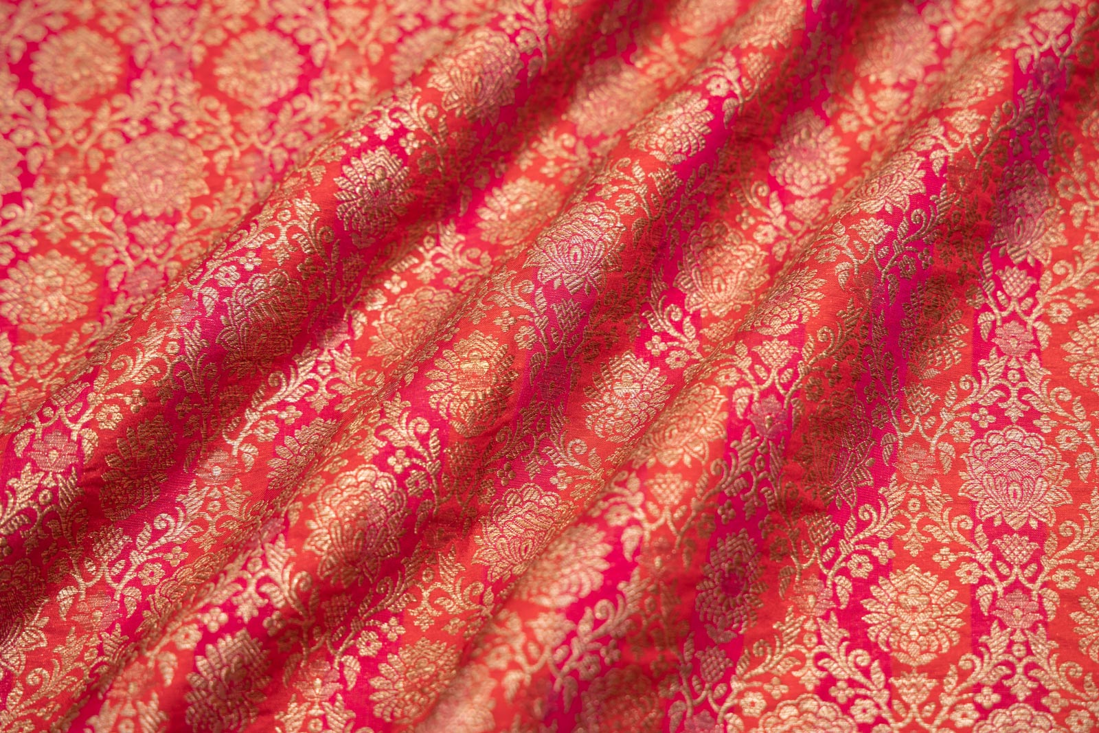 Red Pink Handwoven Banarasi Brocade Fabric