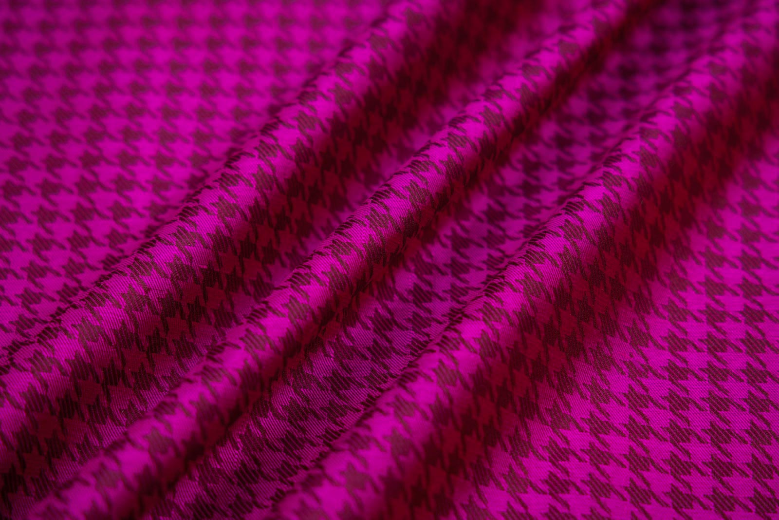 Pink Handwoven Tanchoi Silk Fabric