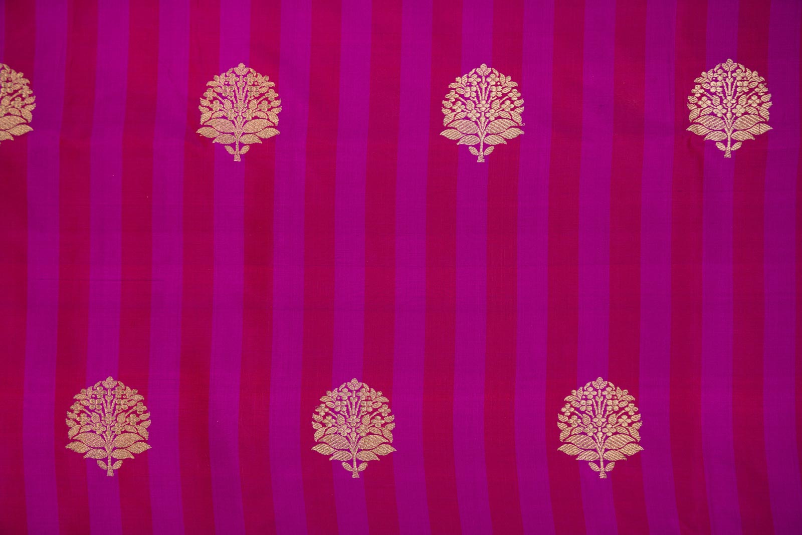 Red-Pink Handwoven Banarasi Silk Fabric