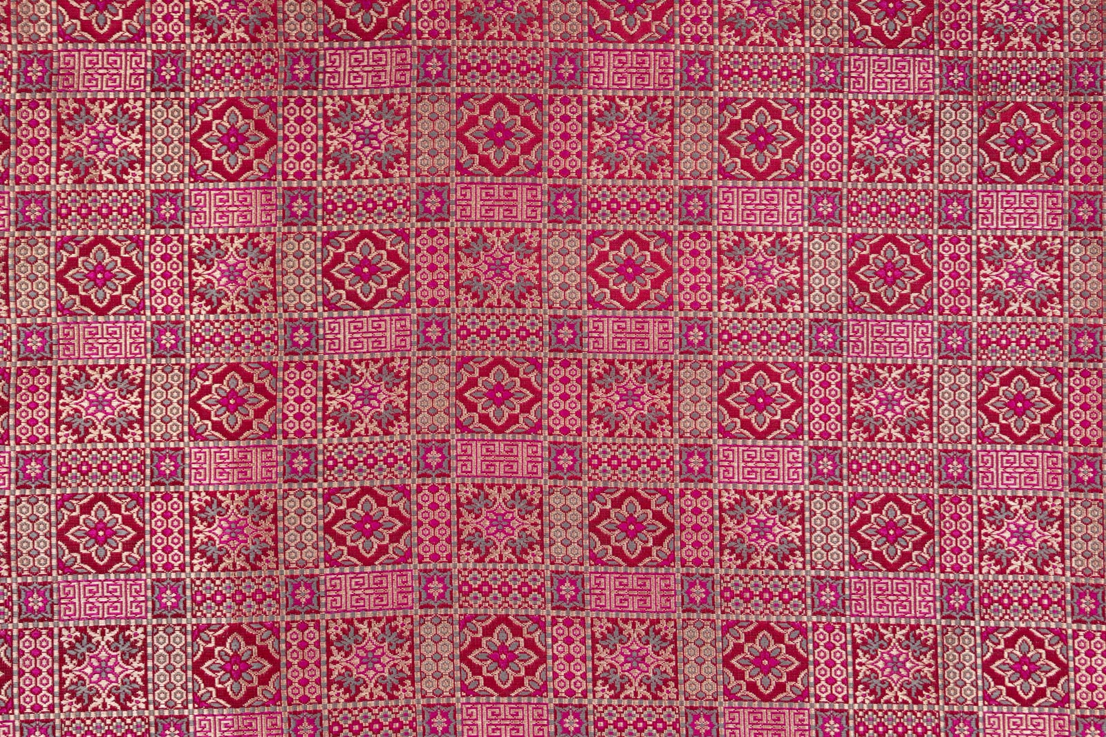 Pink Dual Tone Handwoven Banarasi Silk Fabric