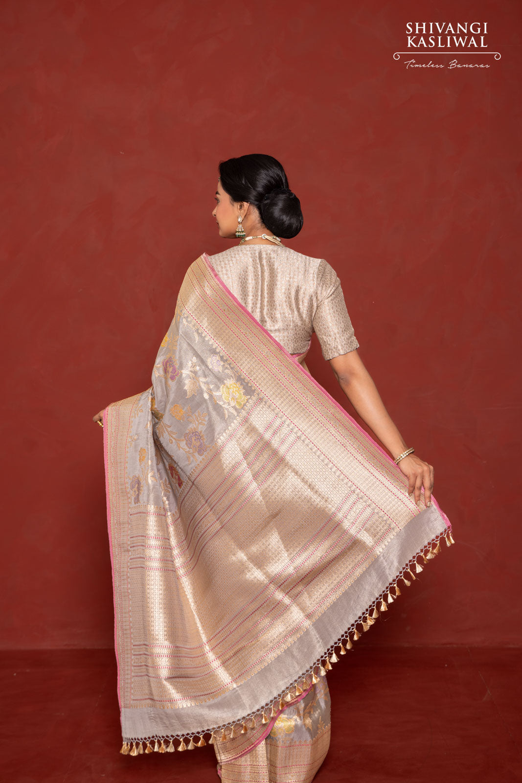 Grey Handwoven Banarasi Kadhua Silk Tissue Saree