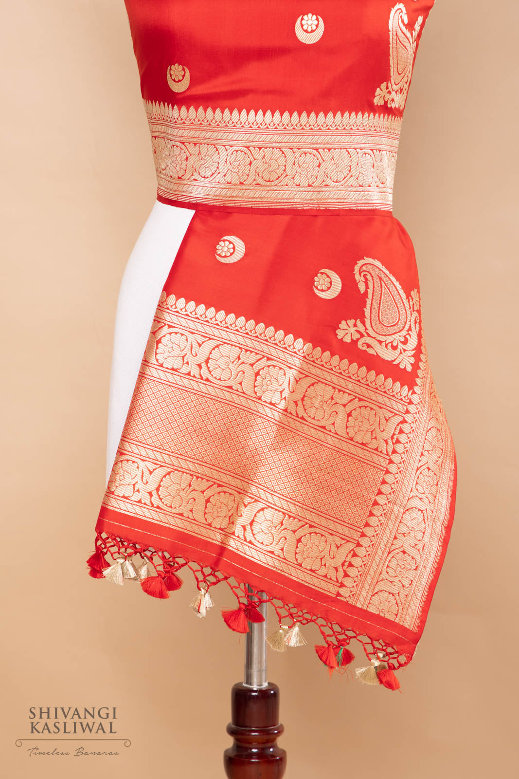 Red Handwoven Banarasi Kadhua Silk Dupatta