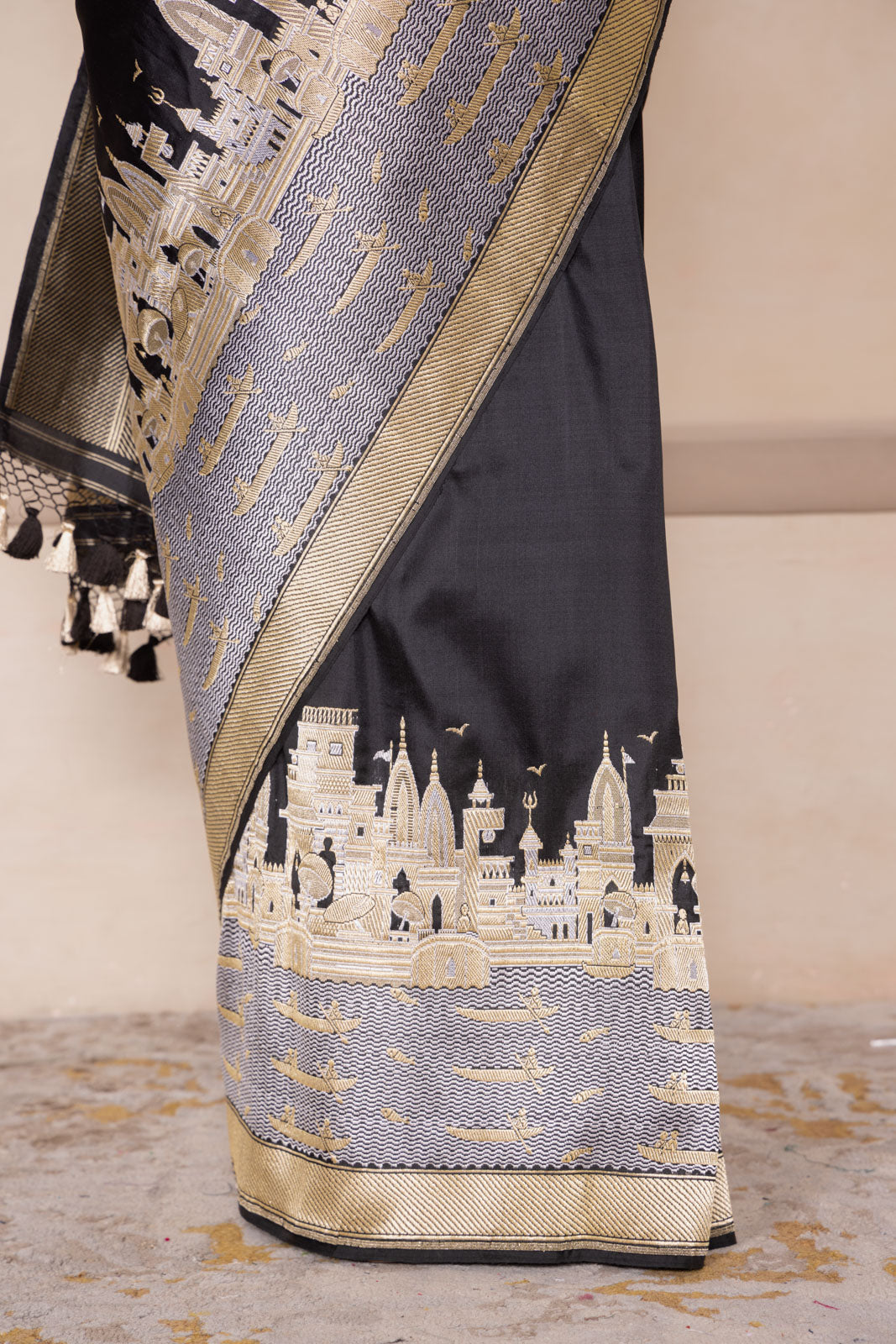 Black Handwoven Banarasi Silk Saree