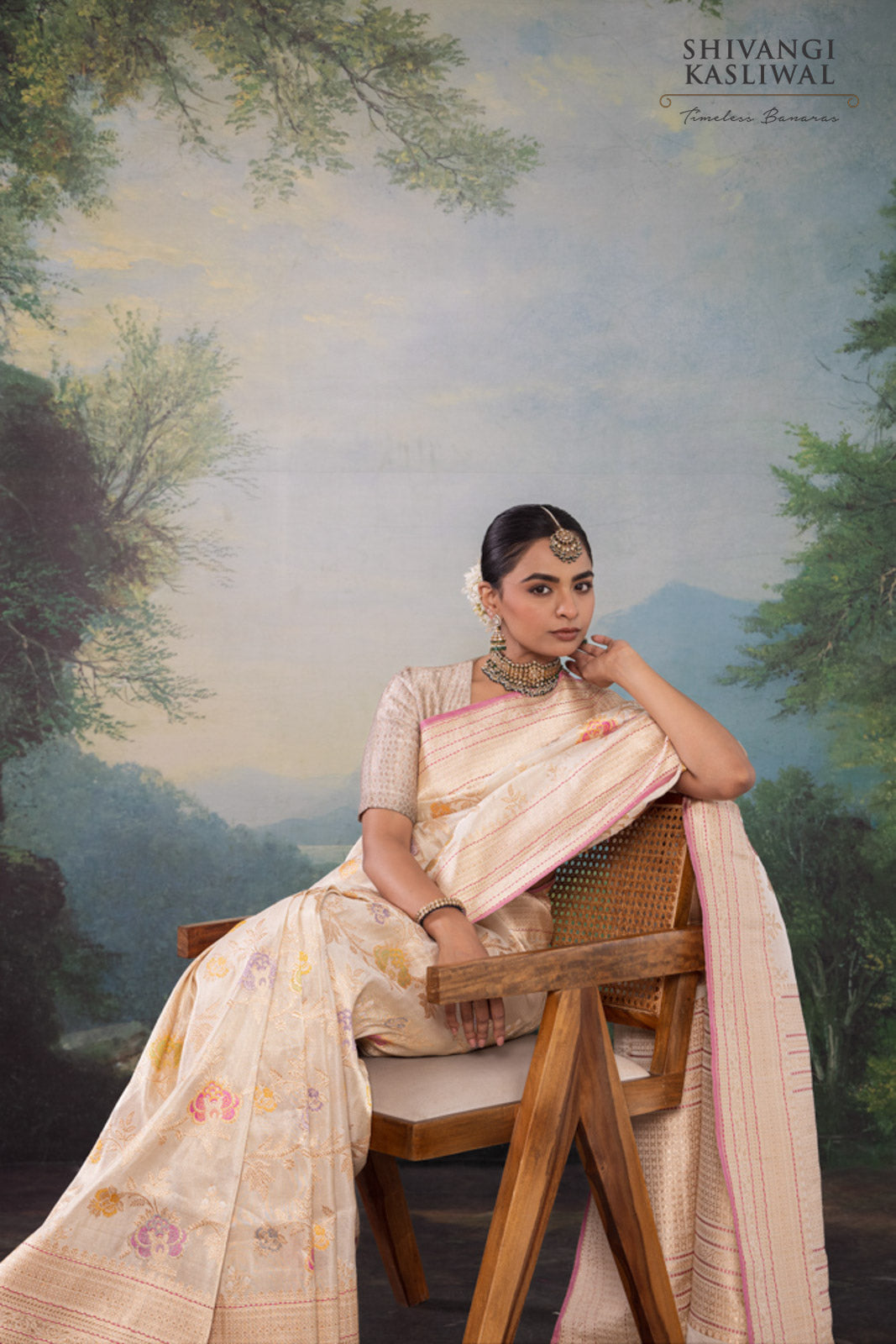 Ivory Handwoven Banarasi Kadhua Silk Tissue Saree