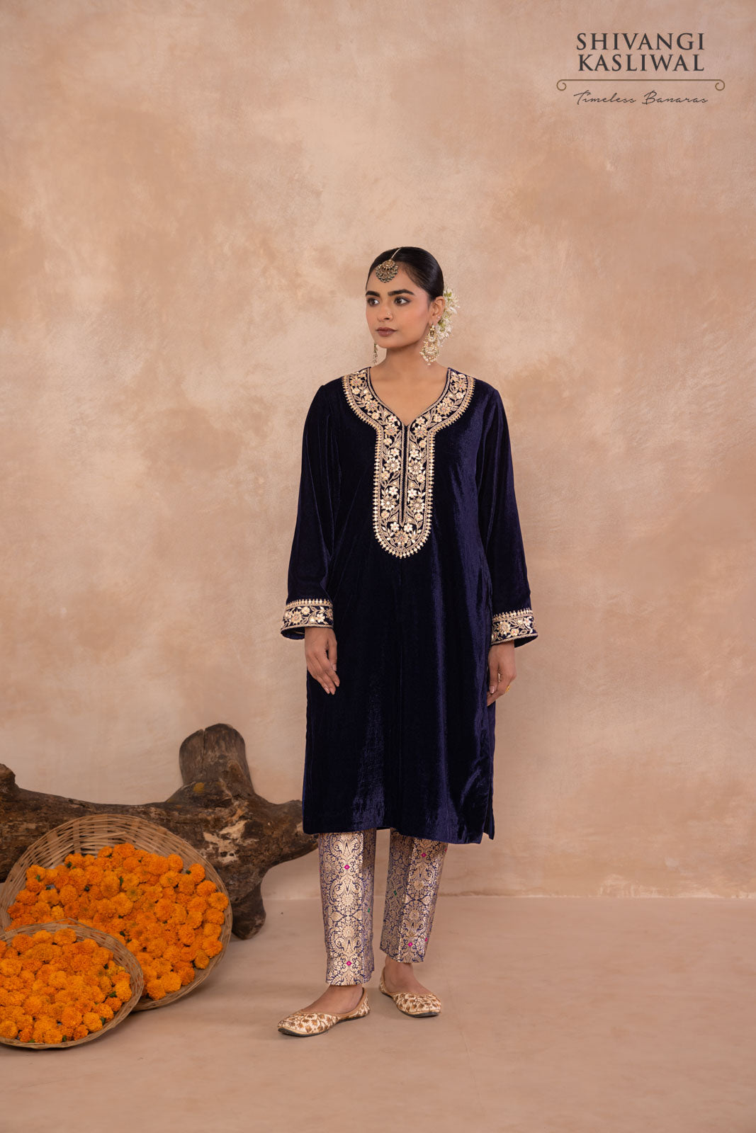 Navy Blue Velvet Kurta With Brocade Pant