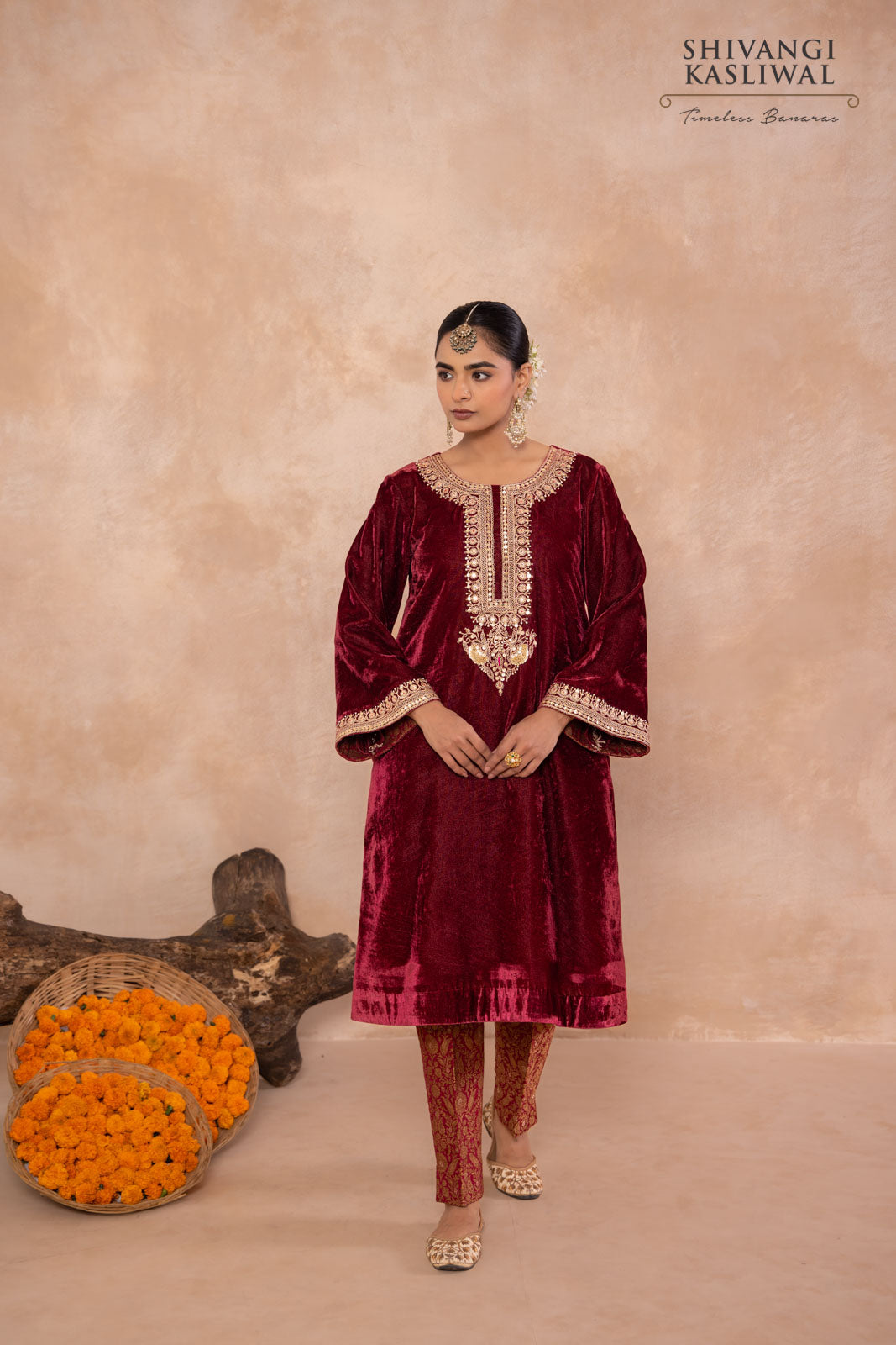 Maroon Velvet Kurta With Banarasi Brocade Pant