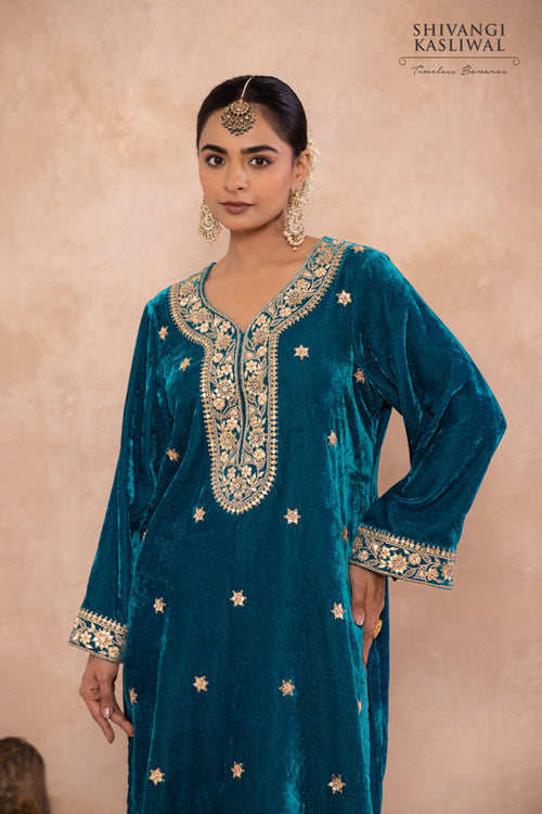 Blue Velvet Kurta With Kinkhab Pant