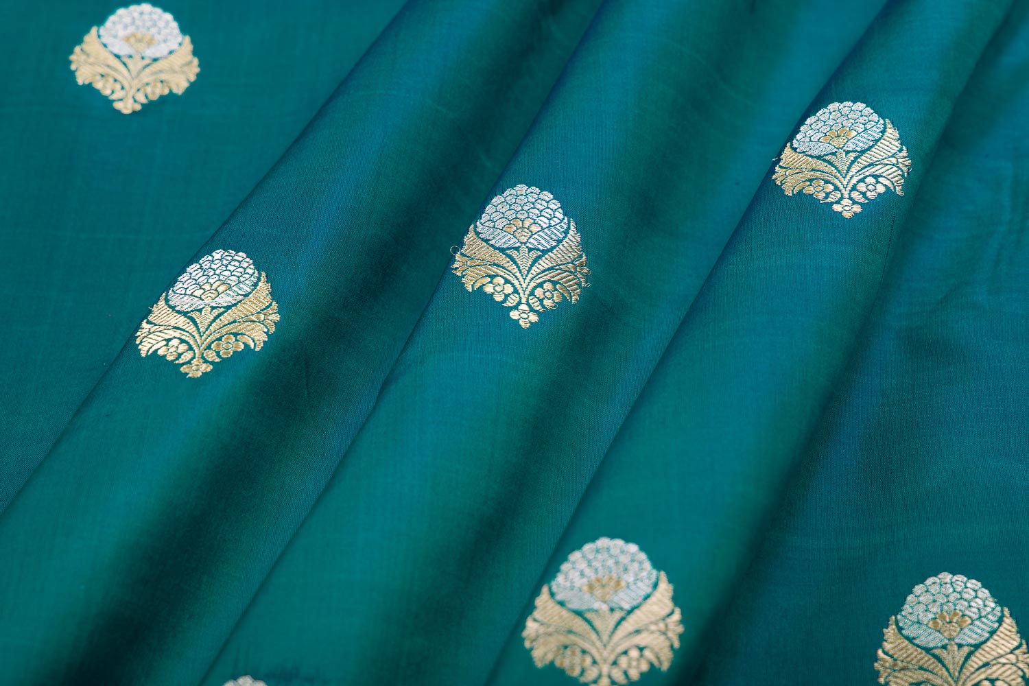 Green Dual Tone Handwoven Banarasi Silk Fabric