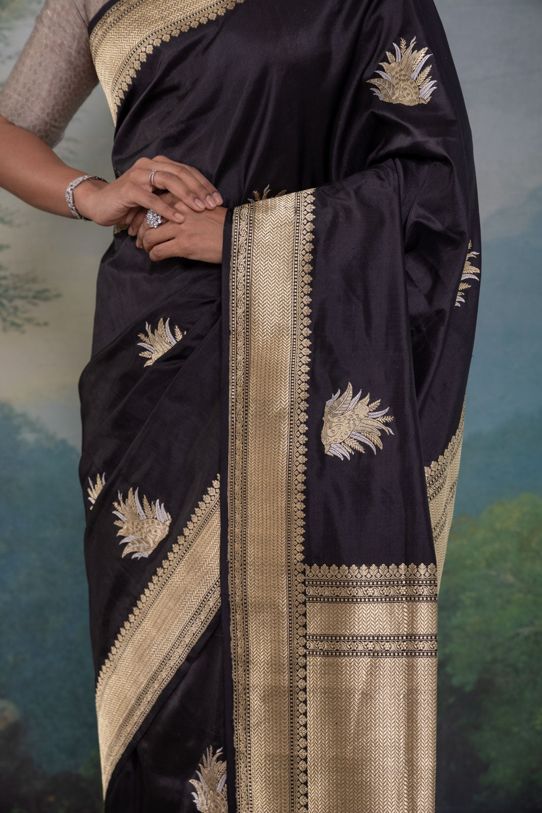 Black Handwoven Banarasi Kadhua Silk Saree