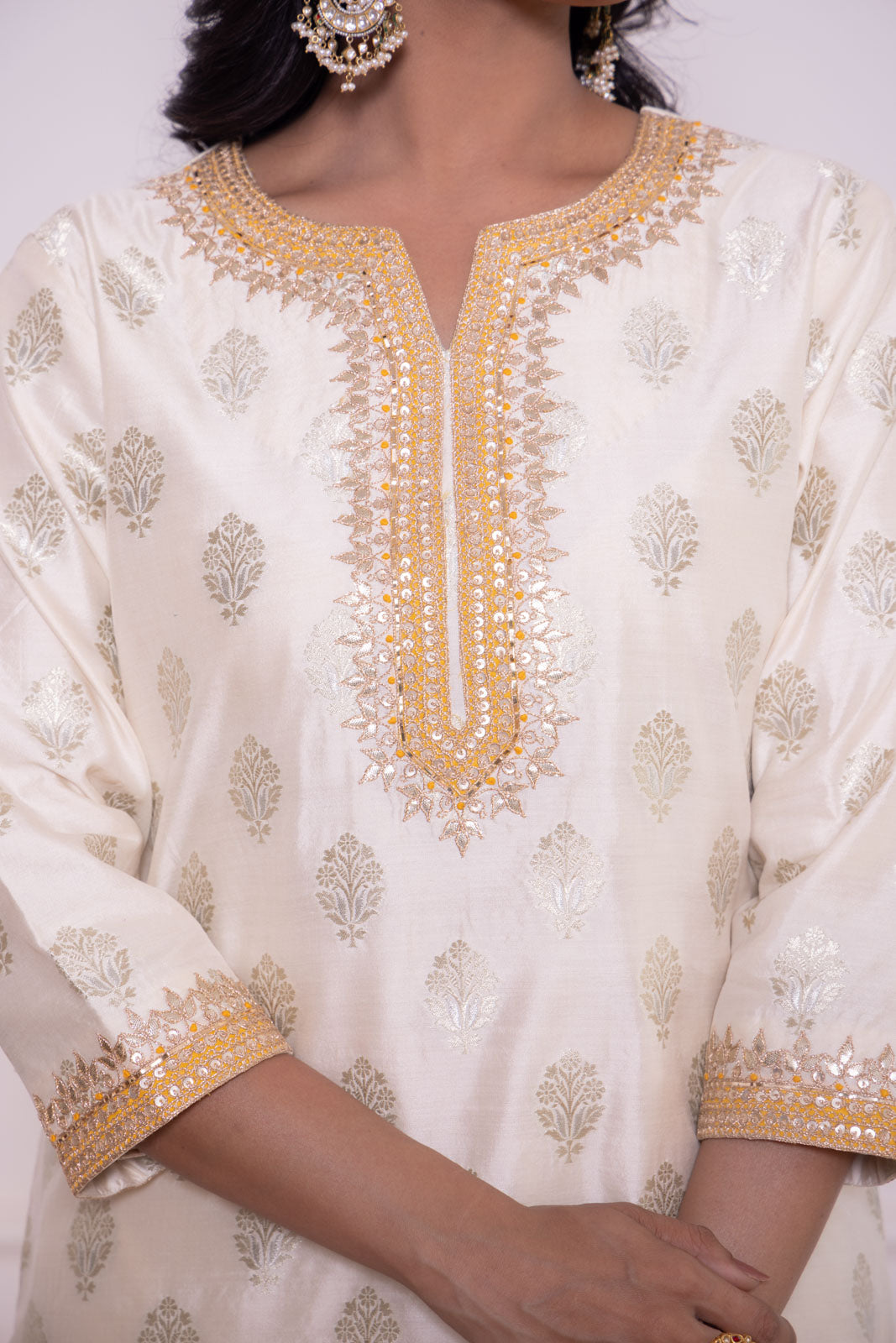 Off-White Banarasi Chiniya Silk Kurta Set