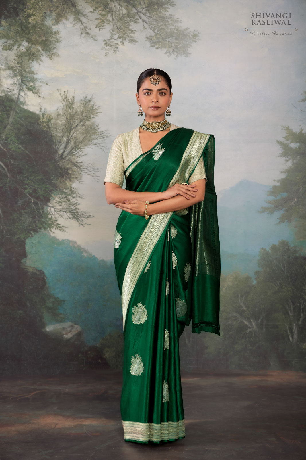 Bottle Green Handwoven Banarasi Kadhua Silk Saree