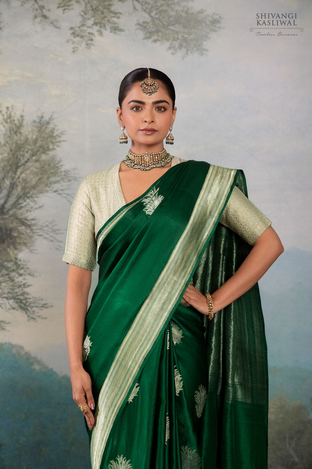 Bottle Green Handwoven Banarasi Kadhua Silk Saree