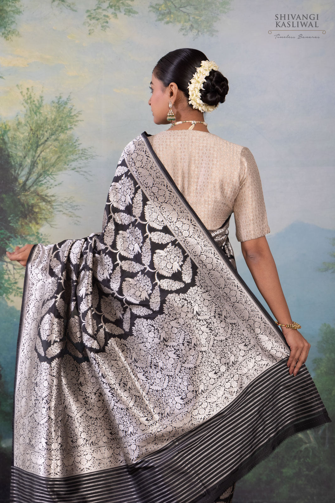 Black Handwoven Banarasi Silk Saree