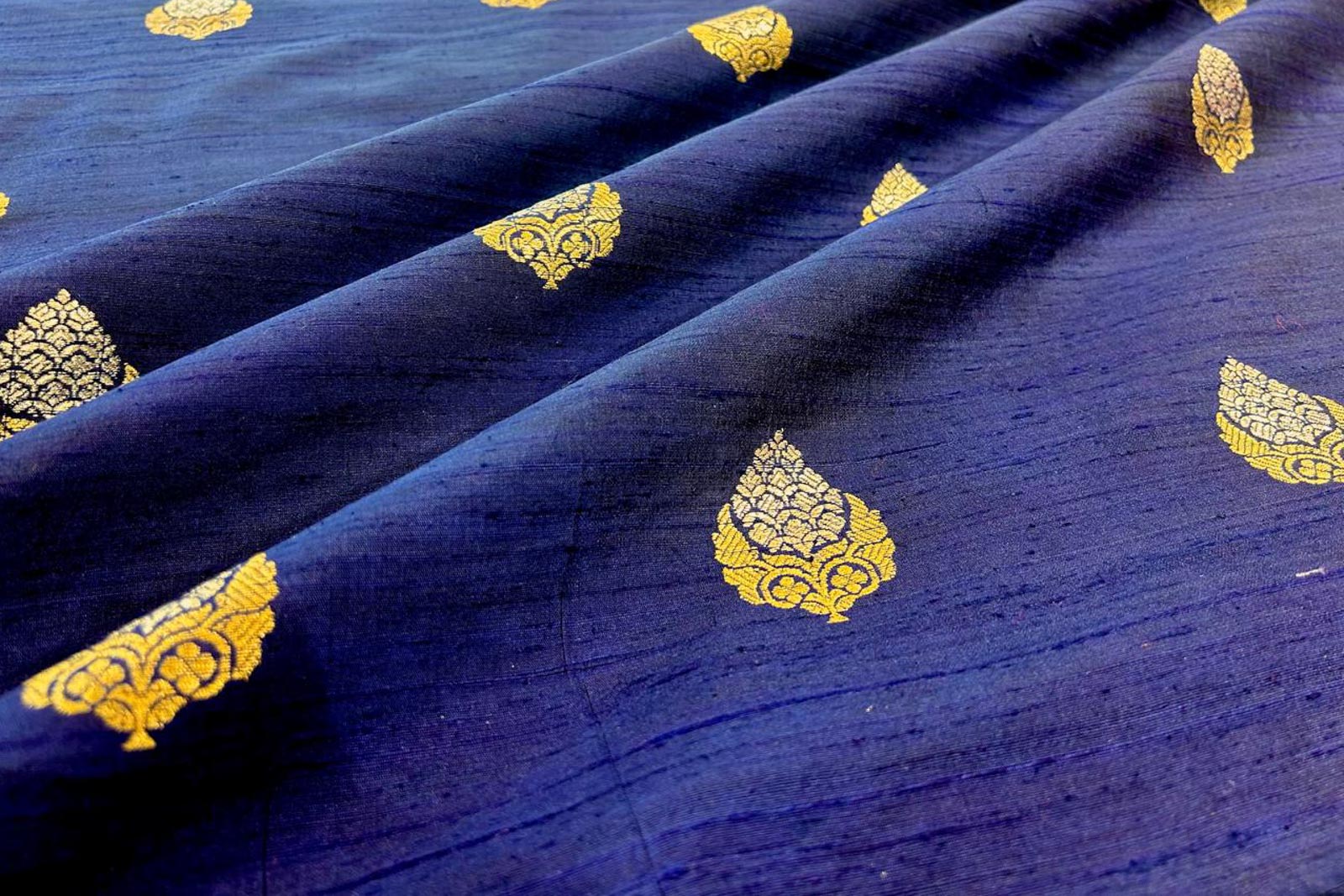 Blue Dual Tone Handwoven Banarasi Raw Silk Fabric