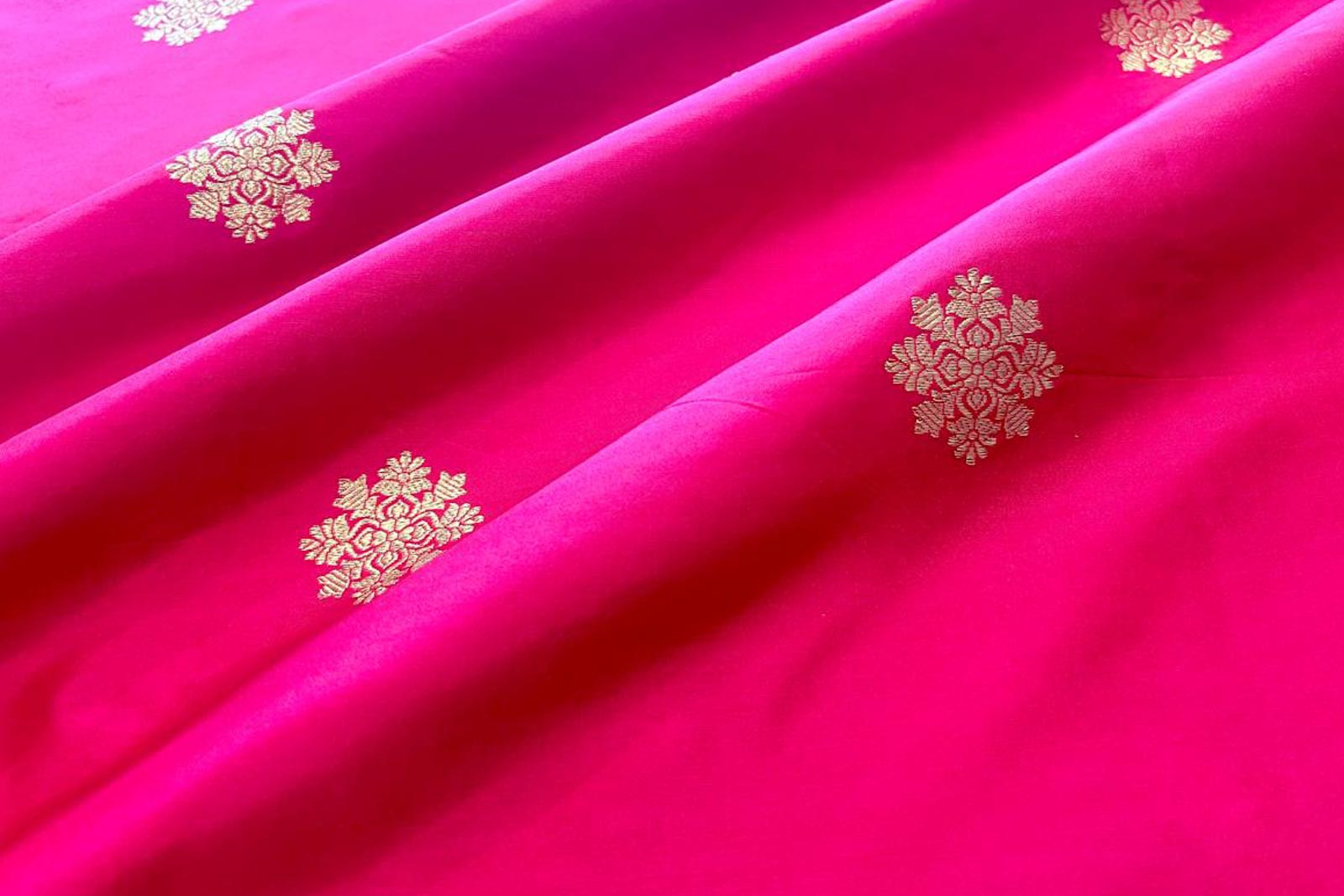 Pink Dual Tone Handwoven Banarasi Brocade Fabric