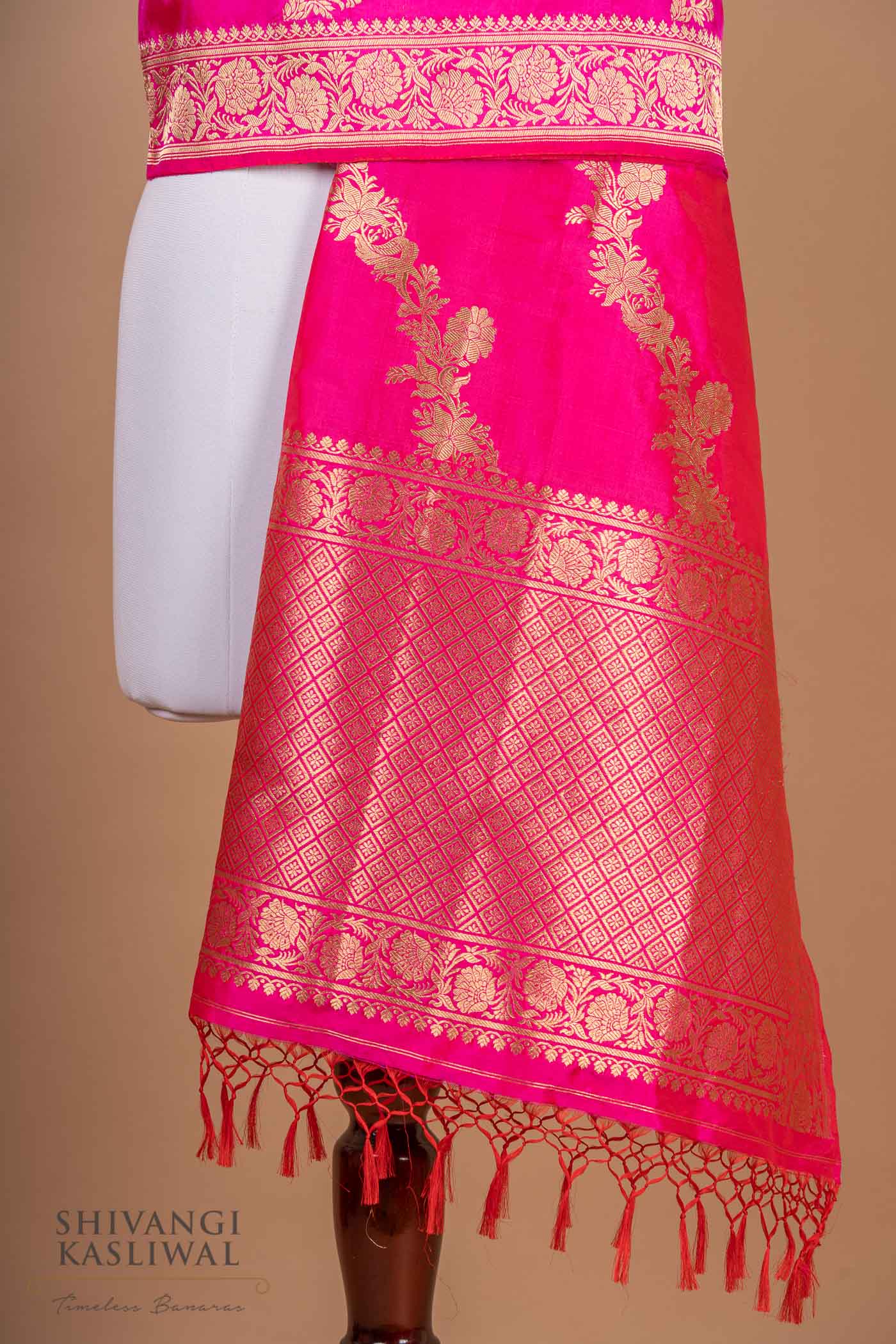 Rani Pink Handwoven Banarasi Silk Dupatta